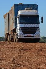 Mercedes-Benz Axor 2644 6x4 2011 года (BR)
